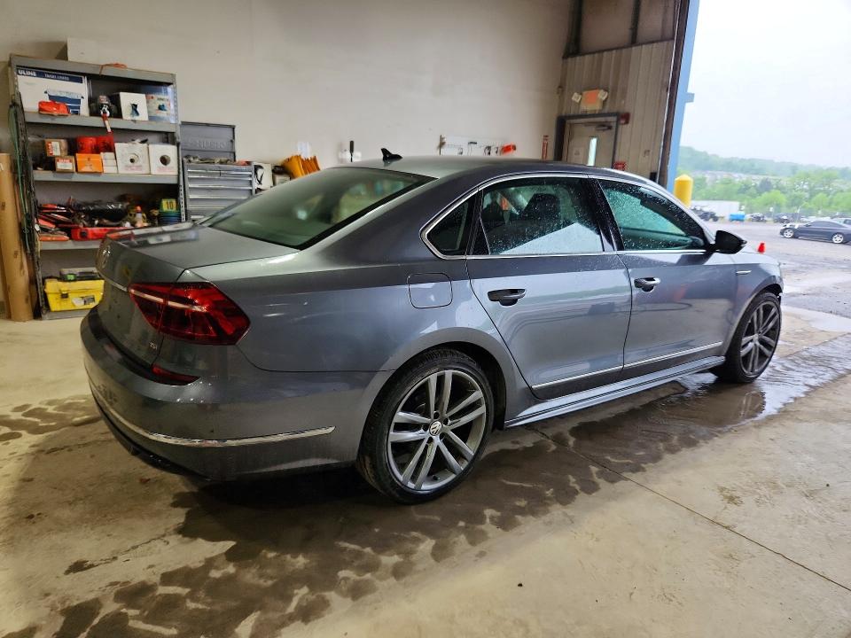 Продажа на аукционе авто 2017 Volkswagen Passat, vin: 1VWDT7A34HC035142, номер лота: 54628766