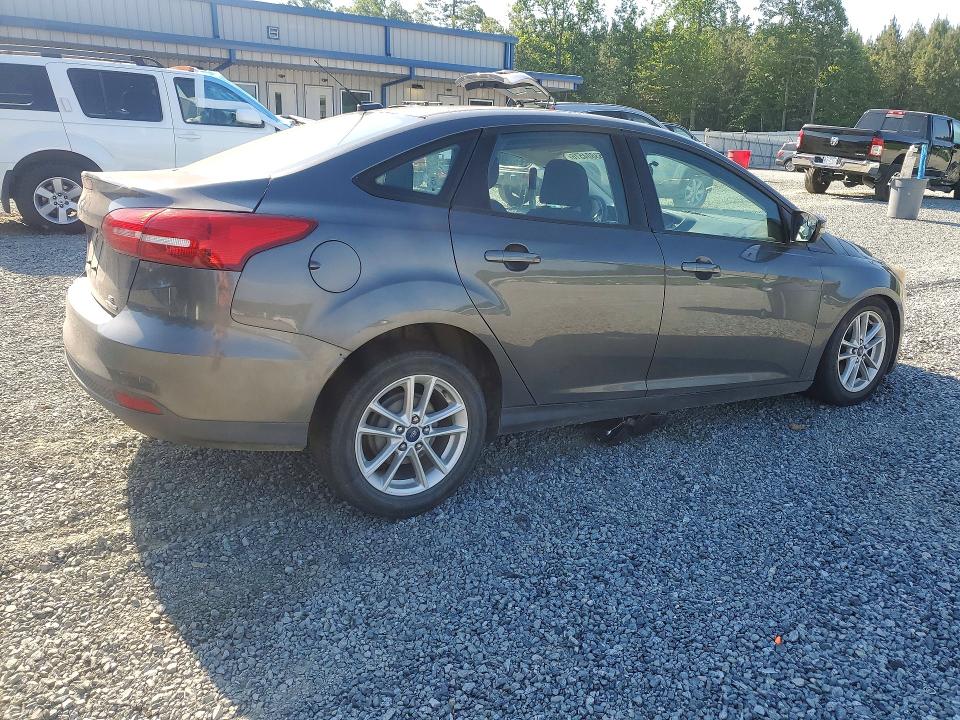 53804516 :رقم المزاد ، 1FADP3F22FL218087 vin ، 2015 Ford Focus مزاد بيع