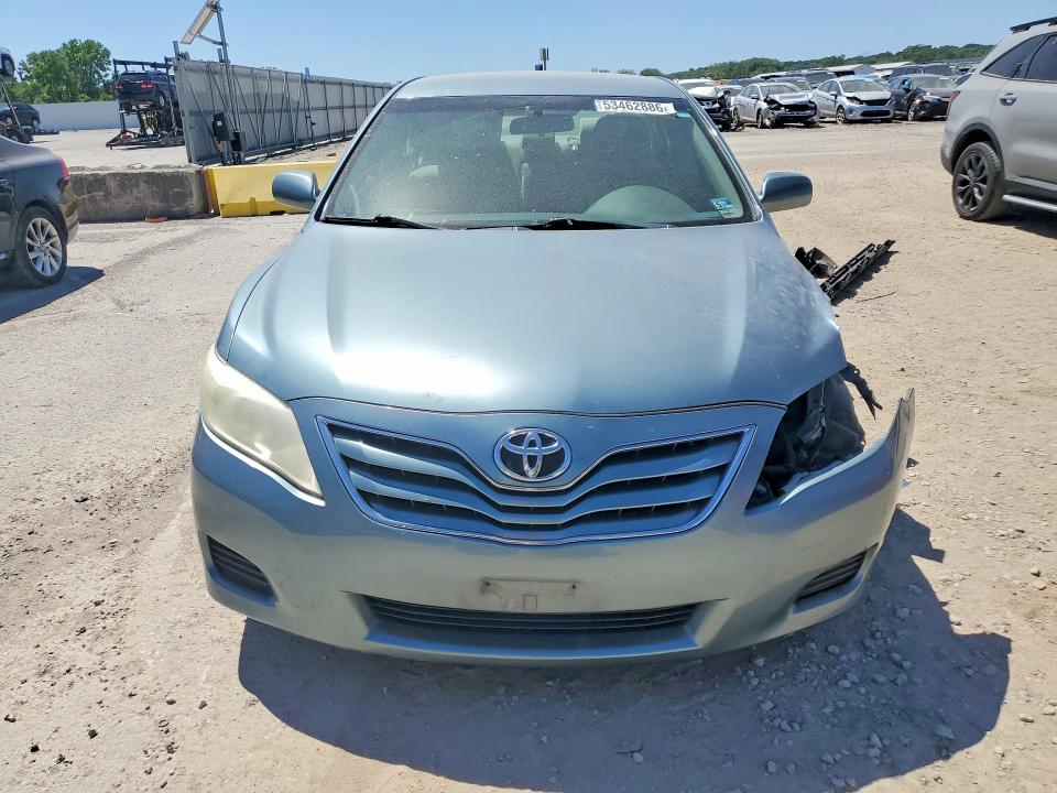 53462886 :رقم المزاد ، 4T4BF3EK1AR073120 vin ، 2010 Toyota Camry مزاد بيع