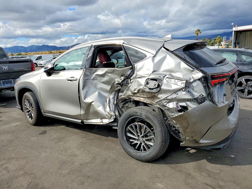 Продажа на аукционе авто 2023 Lexus Nx, vin: 2T2GDCAZ7PC003149, номер лота: 52447196