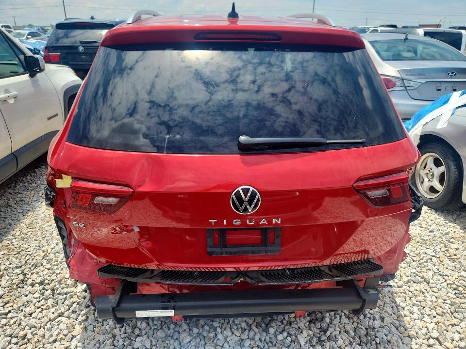 54073966 :رقم المزاد ، 3VV3B7AX1NM129849 vin ، 2022 Volkswagen Tiguan مزاد بيع