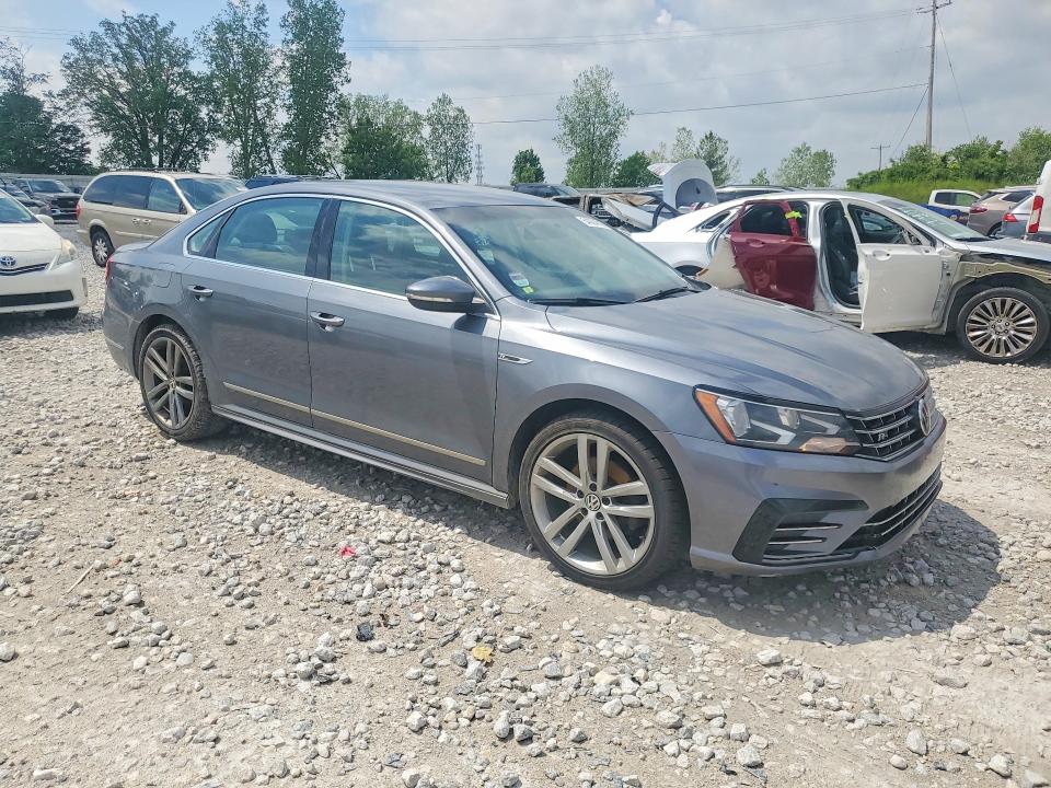 54304616 :رقم المزاد ، 1VWDT7A38HC056088 vin ، 2017 Volkswagen Passat مزاد بيع