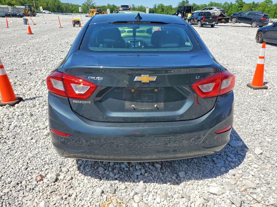 Aukcja sprzedaży 2018 Chevrolet Cruze, vin: 1G1BE5SM0J7101600, numer aukcji: 55695416