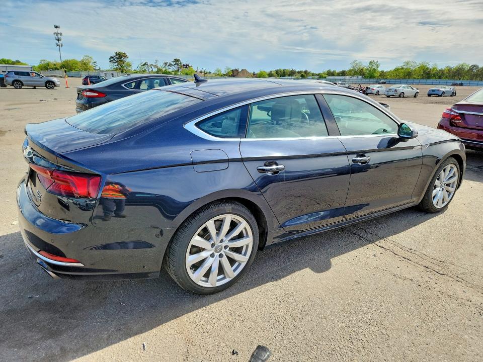 2018 Audi A5 მანქანა იყიდება აუქციონზე, vin: WAUBNCF51JA062000, აუქციონის ნომერი: 54254786