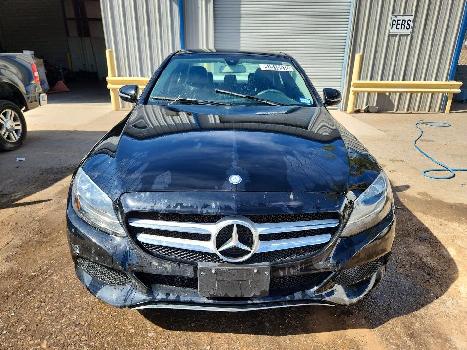 51510916 :رقم المزاد ، 55SWF4KB8FU023193 vin ، 2015 Mercedes-benz C مزاد بيع