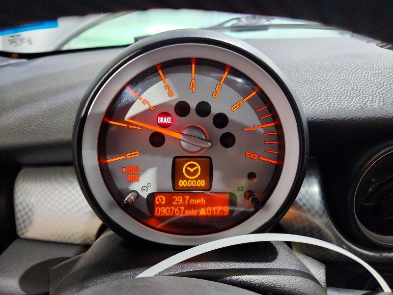 Продажа на аукционе авто 2008 Mini Cooper, vin: WMWMF73588TT87260, номер лота: 53760736