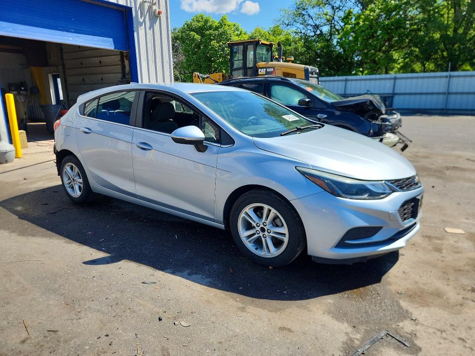 Продажа на аукционе авто 2018 Chevrolet Cruze, vin: 3G1BE6SM1JS556172, номер лота: 54992586