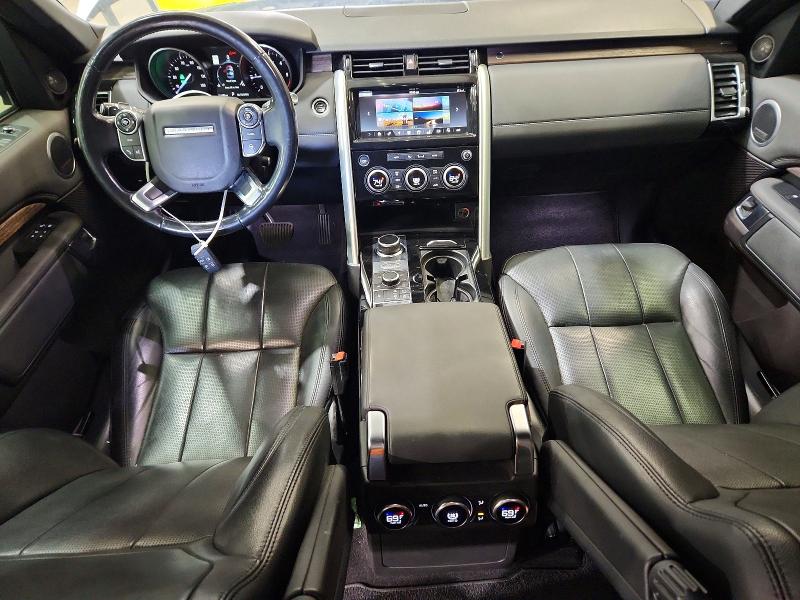 54117056 :رقم المزاد ، SALRRBBKXHA031097 vin ، 2017 Land Rover Discovery مزاد بيع