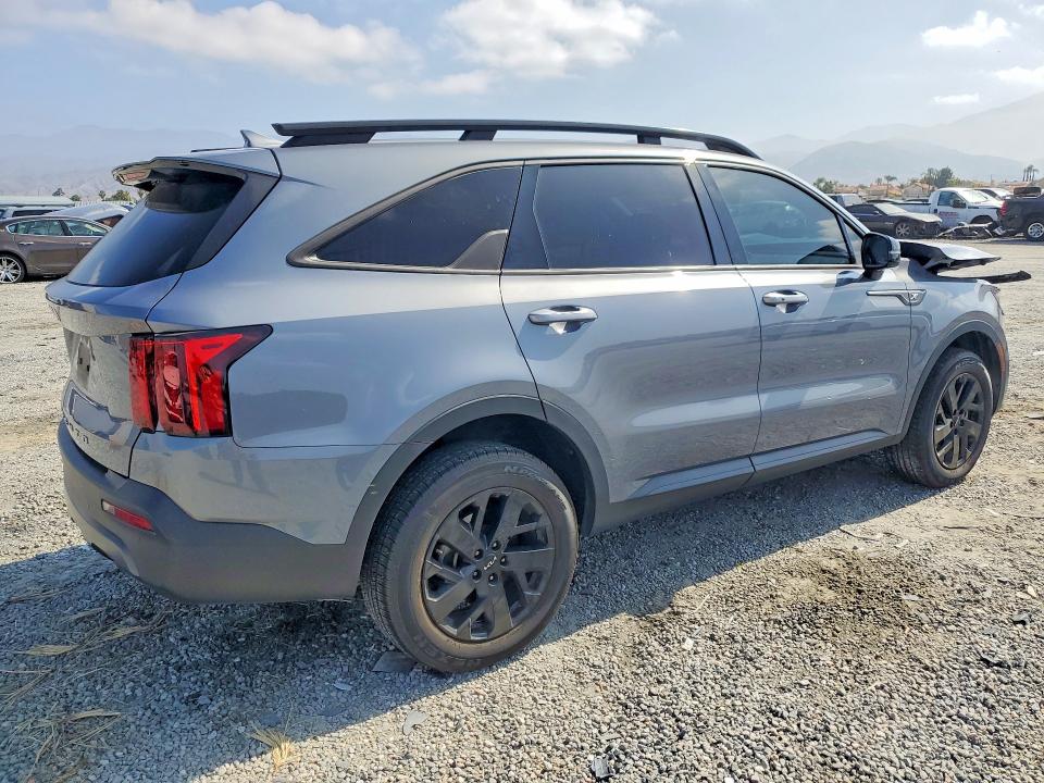 53381166 :رقم المزاد ، 5XYRLDLC7NG108354 vin ، 2022 Kia Sorento مزاد بيع
