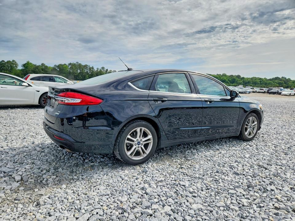54762566 :رقم المزاد ، 3FA6P0HD5JR128755 vin ، 2018 Ford Fusion مزاد بيع
