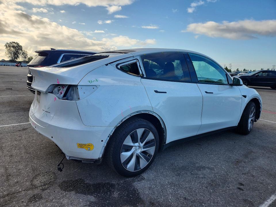 2022 Tesla Model Y მანქანა იყიდება აუქციონზე, vin: 7SAYGDEE7NF355804, აუქციონის ნომერი: 51920476