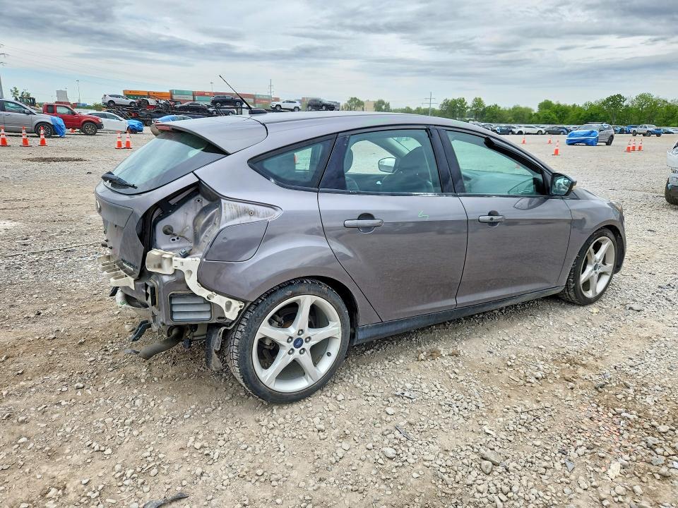 53511736 :رقم المزاد ، 1FADP3N28EL194121 vin ، 2014 Ford Focus مزاد بيع