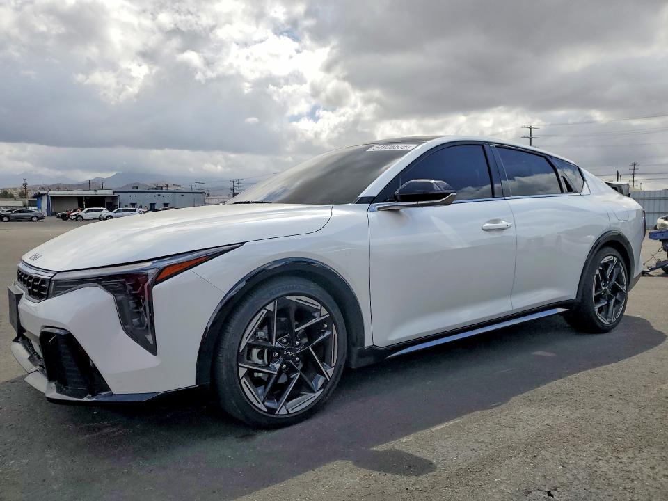 2025 Kia K4 მანქანა იყიდება აუქციონზე, vin: 3KPFW4DE4SE085098, აუქციონის ნომერი: 54926576