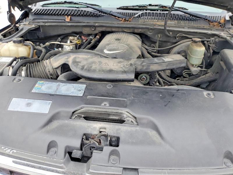 48678256 :رقم المزاد ، 1GNFK16Z62J197700 vin ، 2002 Chevrolet Suburban مزاد بيع