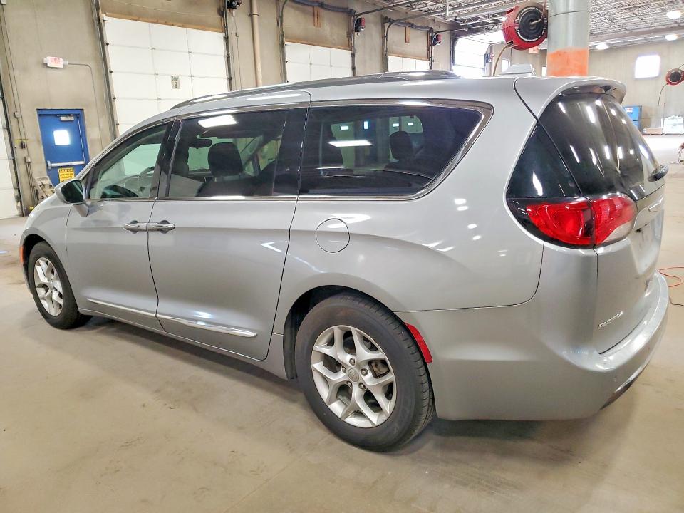 Продажа на аукционе авто 2018 Chrysler Pacifica, vin: 2C4RC1BG1JR312110, номер лота: 53065336