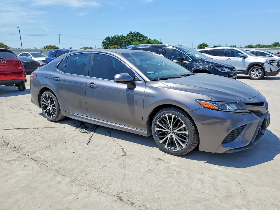 Продажа на аукционе авто 2018 Toyota Camry, vin: 4T1B11HK0JU554341, номер лота: 53514716