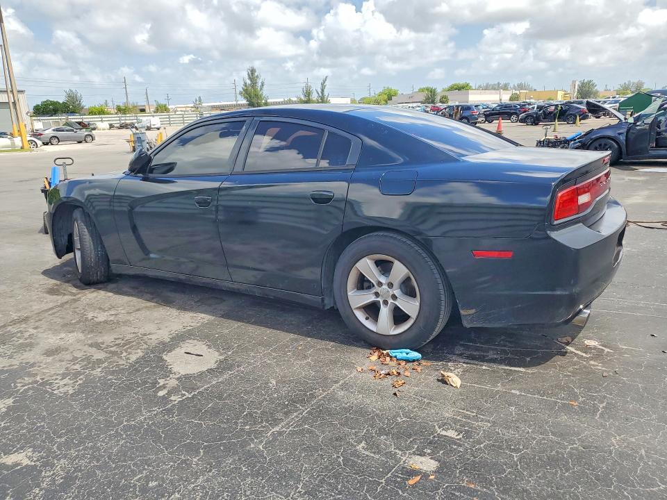 55130626 :رقم المزاد ، 2C3CDXBG1DH587383 vin ، 2013 Dodge Charger مزاد بيع