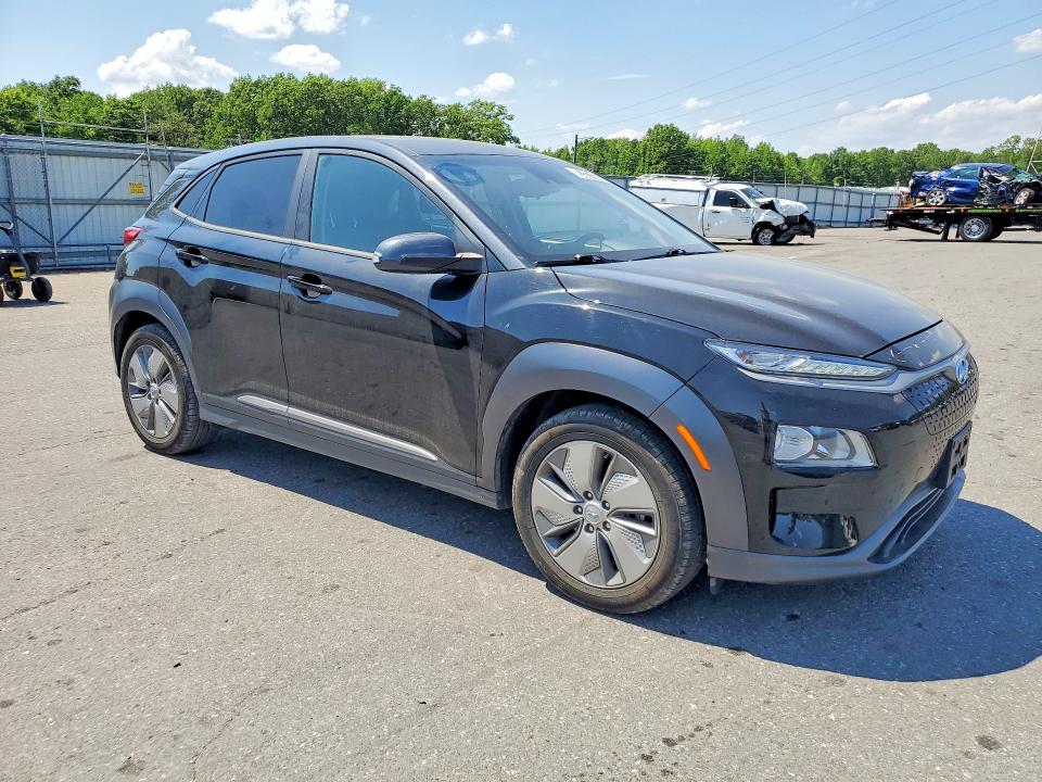 2021 Hyundai Kona მანქანა იყიდება აუქციონზე, vin: KM8K23AG1MU135000, აუქციონის ნომერი: 53874876