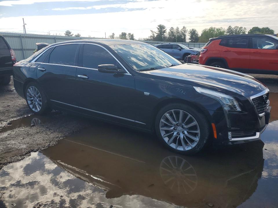 52657206 :رقم المزاد ، 1G6KD5RS8HU179829 vin ، 2017 Cadillac Ct6 مزاد بيع