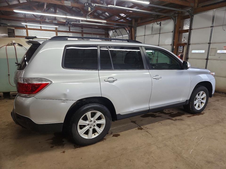2012 Toyota Highlander მანქანა იყიდება აუქციონზე, vin: 5TDBK3EH0CS116769, აუქციონის ნომერი: 54088316
