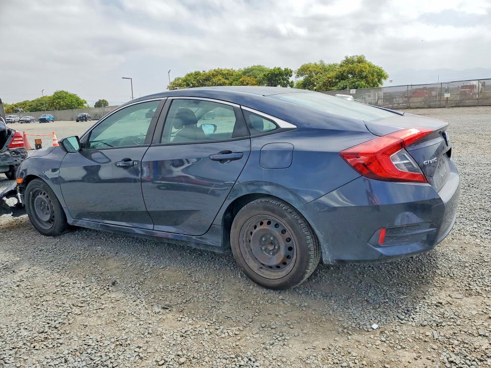 53998426 :رقم المزاد ، 2HGFC2F56JH515650 vin ، 2018 Honda Civic مزاد بيع