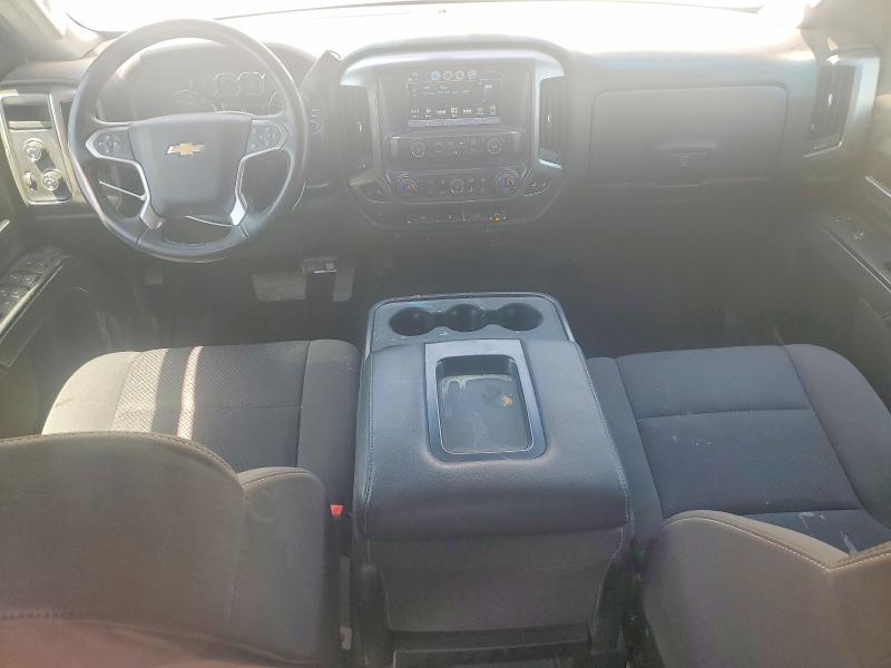 53411226 :رقم المزاد ، 3GCUKREC8JG215982 vin ، 2018 Chevrolet Silverado مزاد بيع