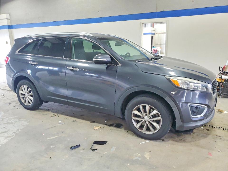 54729576 :رقم المزاد ، 5XYPG4A35JG353307 vin ، 2018 Kia Sorento مزاد بيع