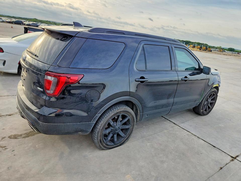 Продажа на аукционе авто 2017 Ford Explorer, vin: 1FM5K8GT3HGC20200, номер лота: 52324556