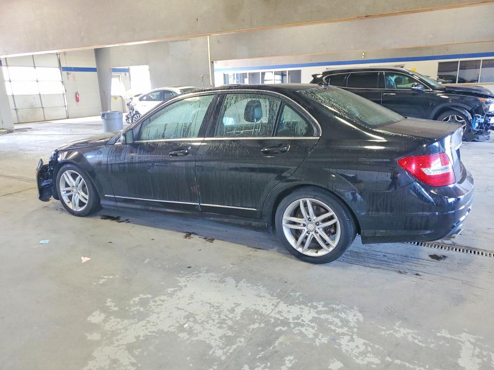 Продажа на аукционе авто 2012 Mercedes-benz C, vin: WDDGF8BB4CR228888, номер лота: 52625496