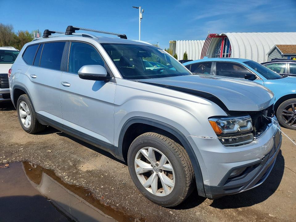 52346946 :رقم المزاد ، 1V2KR2CA0JC505002 vin ، 2018 Volkswagen Atlas مزاد بيع