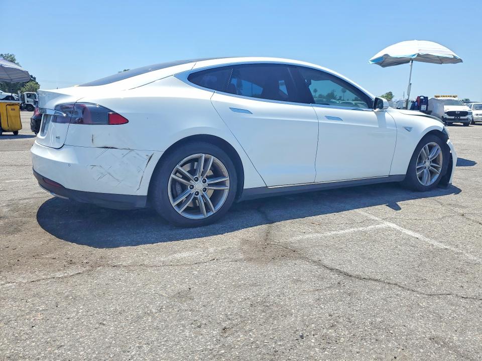 Продажа на аукционе авто 2014 Tesla Model S, vin: 5YJSA1H1XEFP35778, номер лота: 53554596