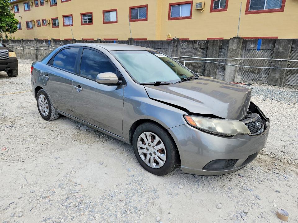 2011 Kia Forte მანქანა იყიდება აუქციონზე, vin: KNAFU4A21B5460888, აუქციონის ნომერი: 54942606