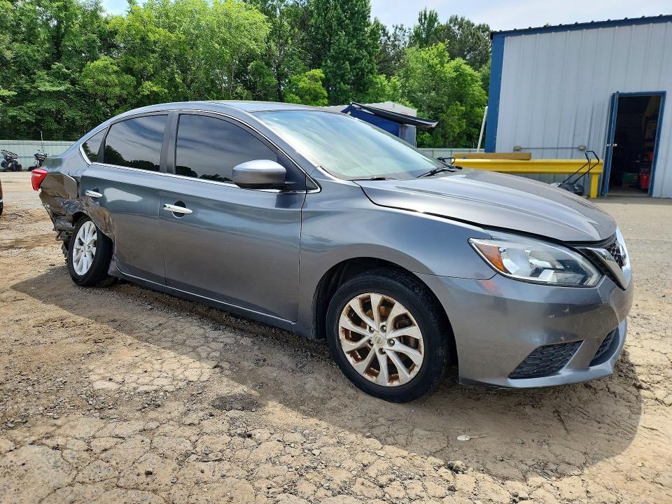 Продажа на аукционе авто 2018 Nissan Sentra, vin: 3N1AB7AP9JL631310, номер лота: 52924066