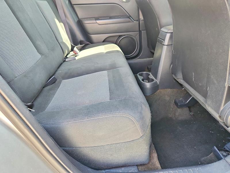 53843226 :رقم المزاد ، 1C4NJCBA4GD641360 vin ، 2016 Jeep Compass مزاد بيع