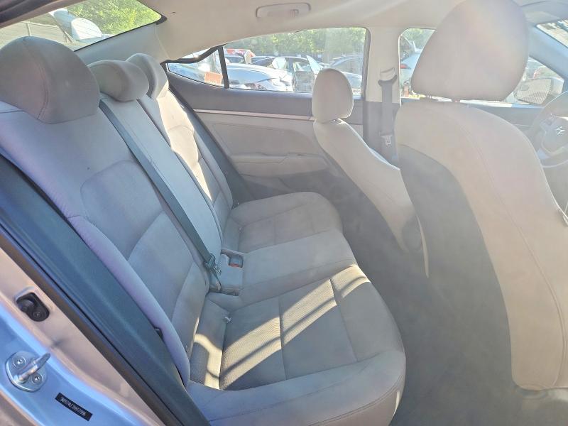 53966036 :رقم المزاد ، 5NPD74LF2HH171996 vin ، 2017 Hyundai Elantra مزاد بيع