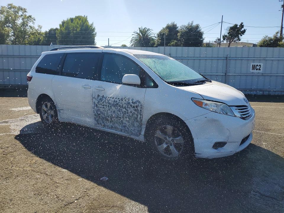 Продаж на аукціоні авто 2016 Toyota Sienna, vin: 5TDKK3DC9GS714581, номер лоту: 53646826