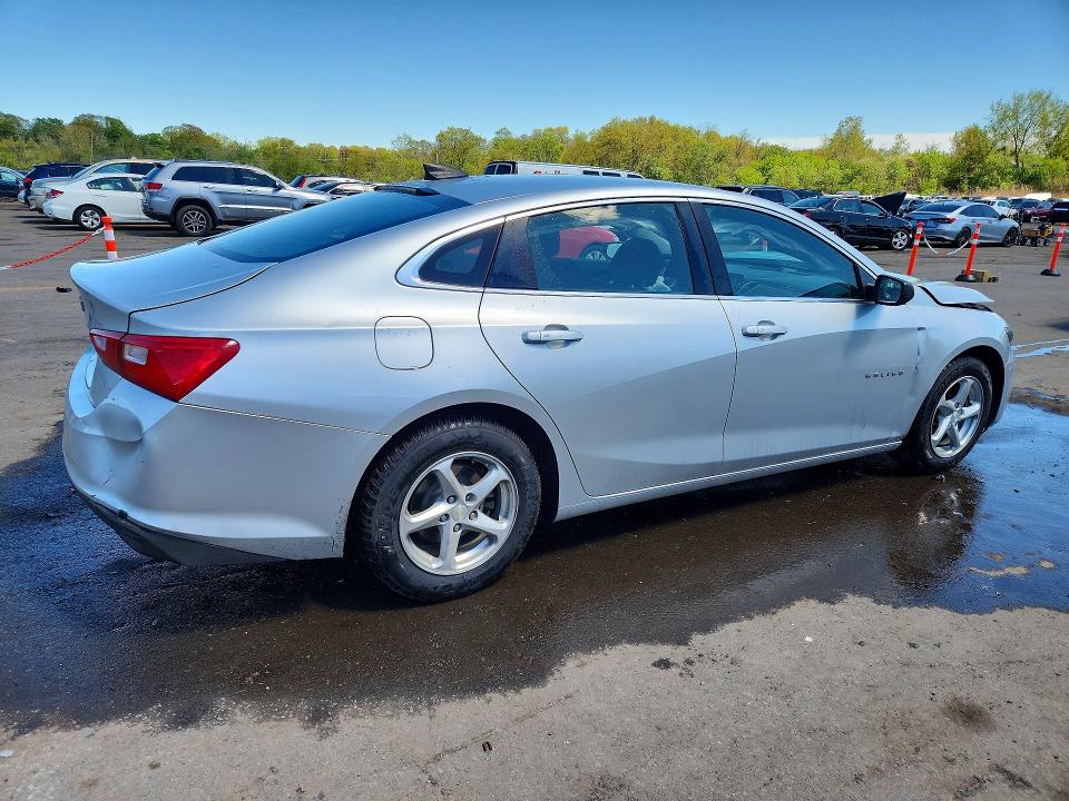 52462846 :رقم المزاد ، 1G1ZB5ST6HF125947 vin ، 2017 Chevrolet Malibu مزاد بيع