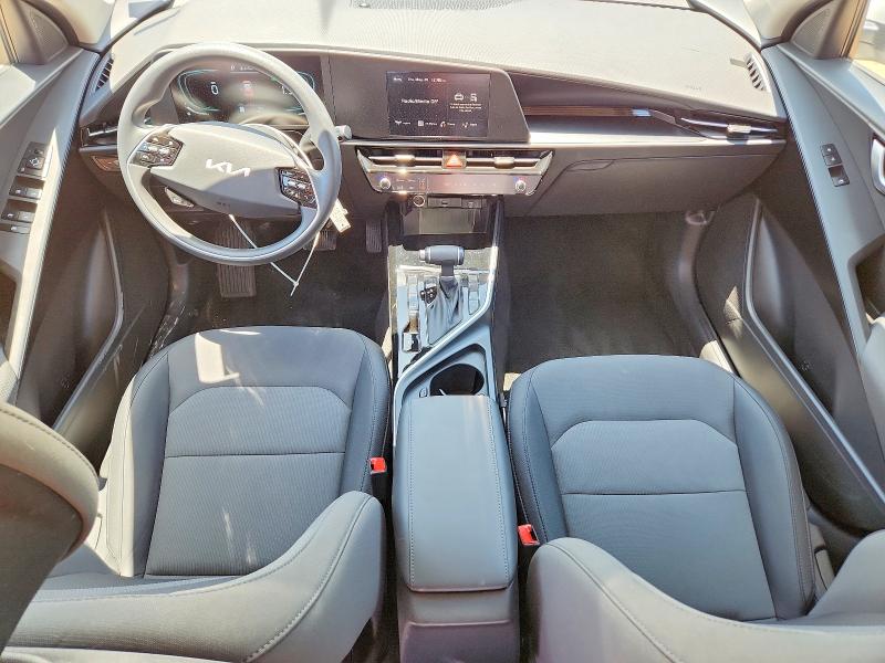 2026 Kia Niro მანქანა იყიდება აუქციონზე, vin: KNDCP3LE7T5328072, აუქციონის ნომერი: 55101356