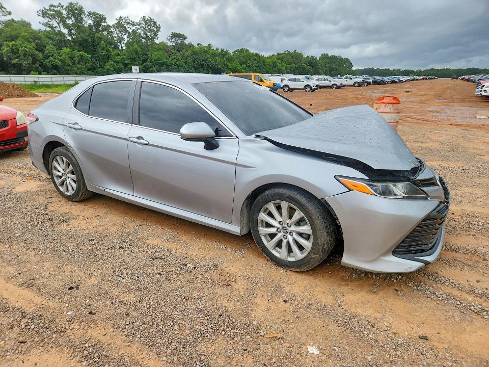 54855386 :رقم المزاد ، 4T1B11HK7KU685753 vin ، 2019 Toyota Camry مزاد بيع