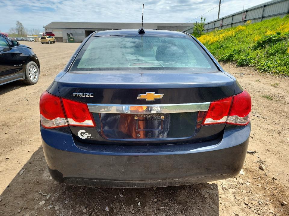 53906846 :رقم المزاد ، 1G1PB5SH7F7241751 vin ، 2015 Chevrolet Cruze مزاد بيع