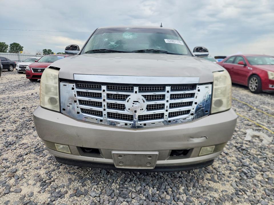2009 Cadillac Escalade მანქანა იყიდება აუქციონზე, vin: 1GYFK13279R246845, აუქციონის ნომერი: 53907176
