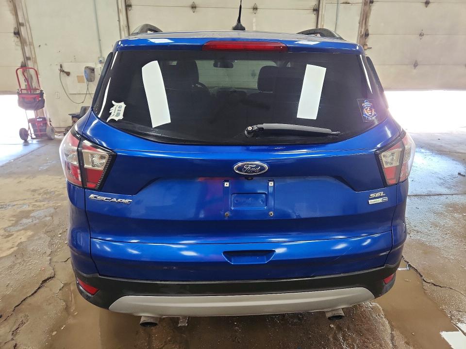 Продажа на аукционе авто 2018 Ford Escape, vin: 1FMCU9HD1JUB54073, номер лота: 54850736