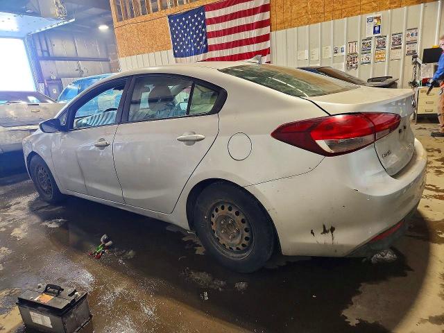 2018 Kia Forte მანქანა იყიდება აუქციონზე, vin: 3KPFK4A77JE209641, აუქციონის ნომერი: 54679036