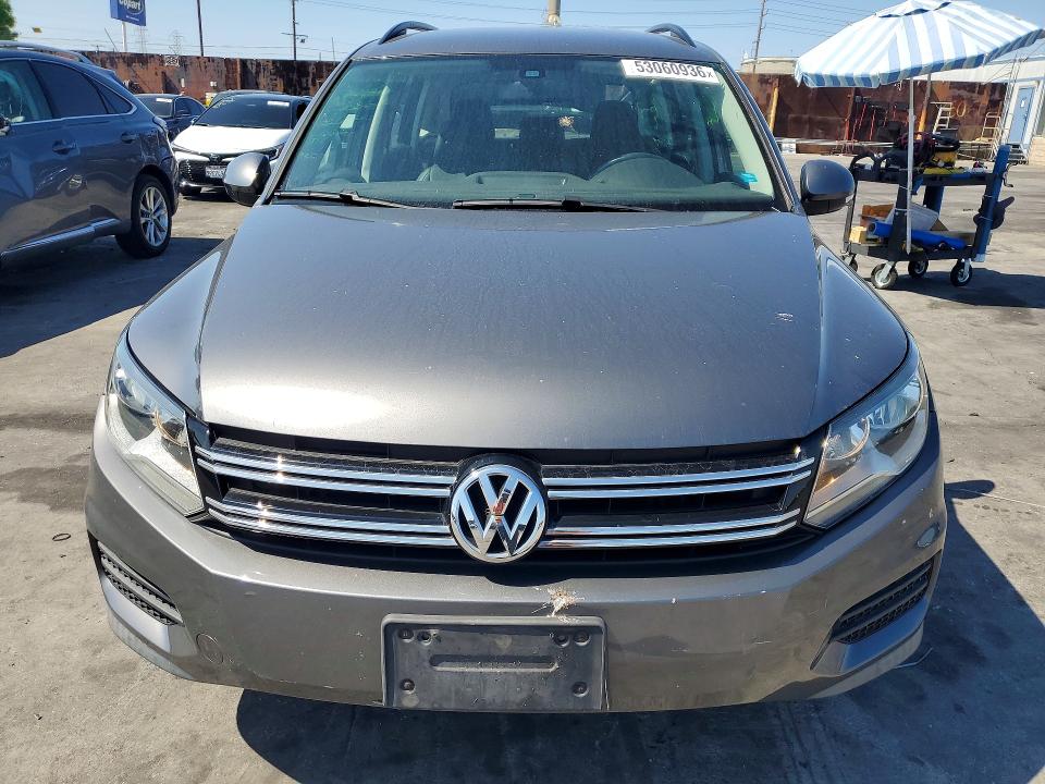 Продажа на аукционе авто 2016 Volkswagen Tiguan, vin: WVGAV7AX6GW513668, номер лота: 53060936