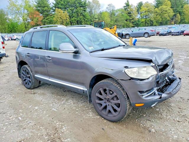 Продажа на аукционе авто 2009 Volkswagen Touareg 2, vin: WVGBE77L49D024418, номер лота: 53799756