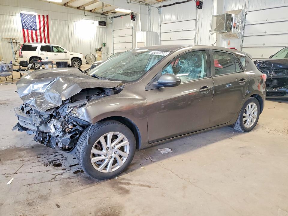 53053076 :رقم المزاد ، JM1BL1L83C1694611 vin ، 2012 Mazda 3 مزاد بيع