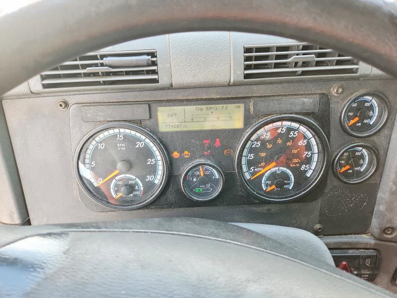 Продажа на аукционе авто 2016 Freightliner Cascadia, vin: 3AKJGHDV2GSGU8100, номер лота: 51782286