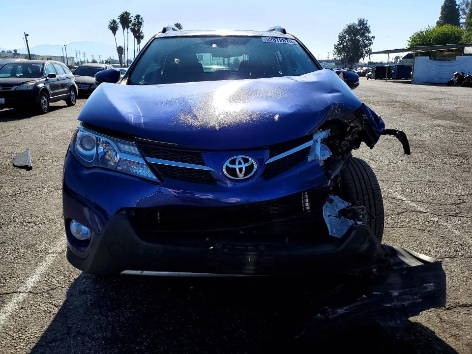 2015 Toyota Rav4 მანქანა იყიდება აუქციონზე, vin: 2T3DFREV1FW275826, აუქციონის ნომერი: 52872876