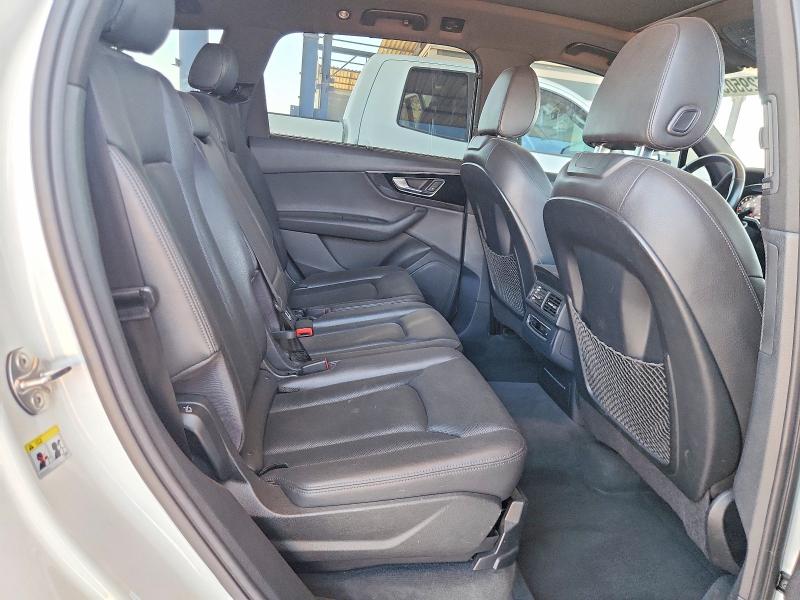 Продажа на аукционе авто 2017 Audi Q7, vin: WA1LAAF75HD059404, номер лота: 52950396