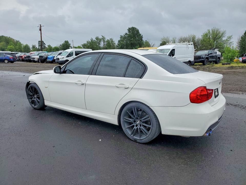 2011 Bmw 328 მანქანა იყიდება აუქციონზე, vin: WBAPH5G58BNM77266, აუქციონის ნომერი: 53245626